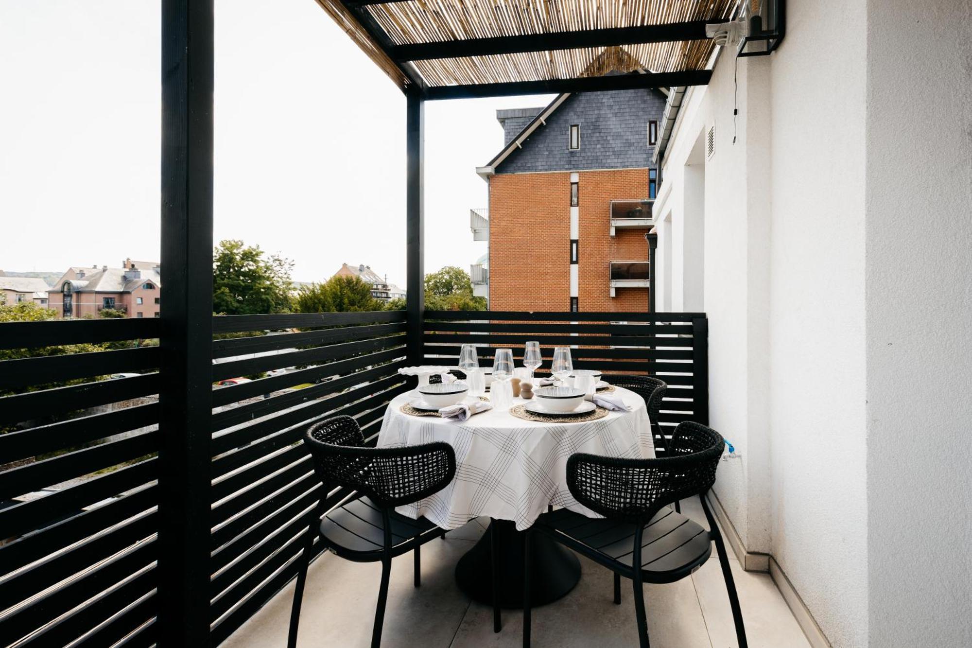The Edgewater Suites - Skyline Namur Exteriér fotografie